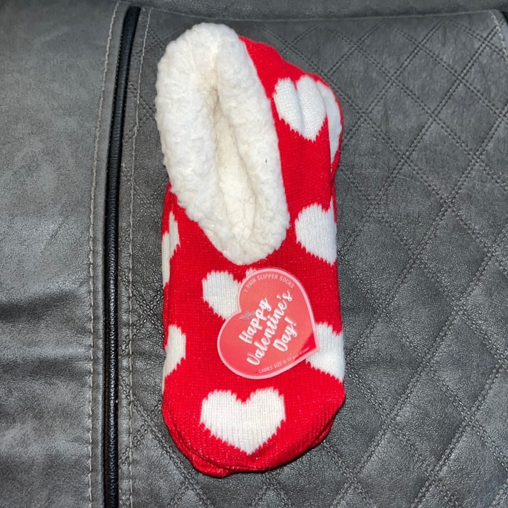 Red Valentine’s Day Slipper Socks With White Hearts
